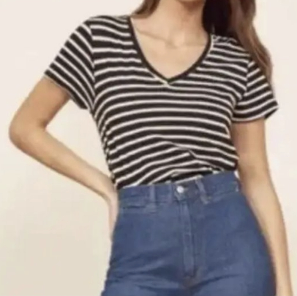 Reformation XS t-shirt black and white stripe - Picture 2 of 6